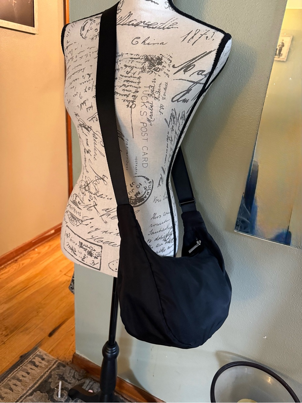 Fablou Black Sling Bag